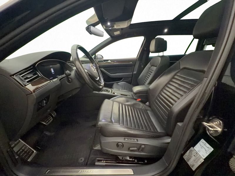Volkswagen Passat bild 11