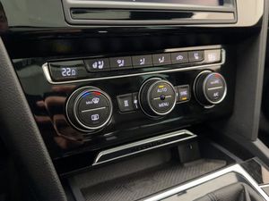Volkswagen Passat bild 20
