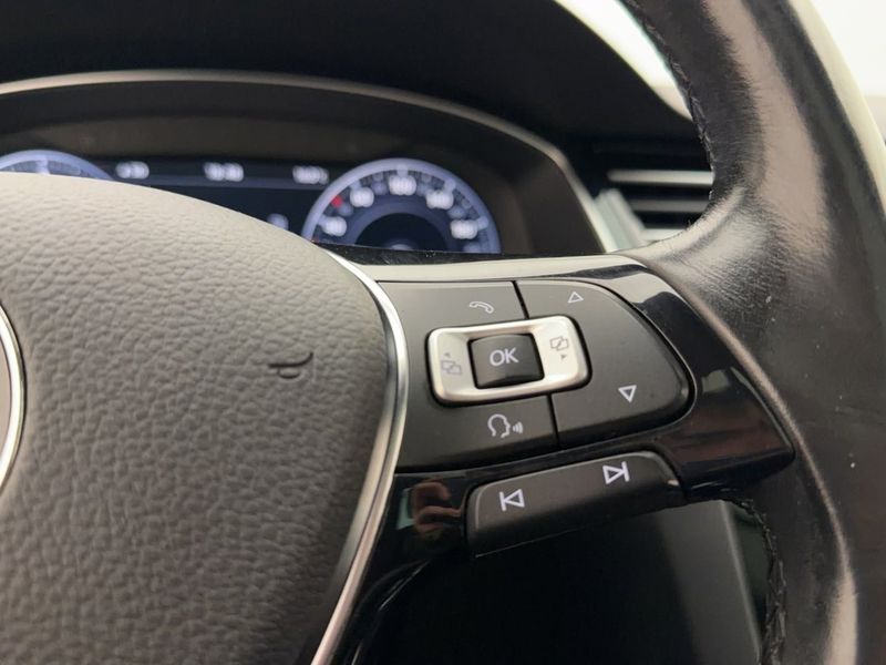 Volkswagen Passat bild 17