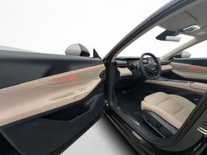 Lynk & Co 08 bild 9