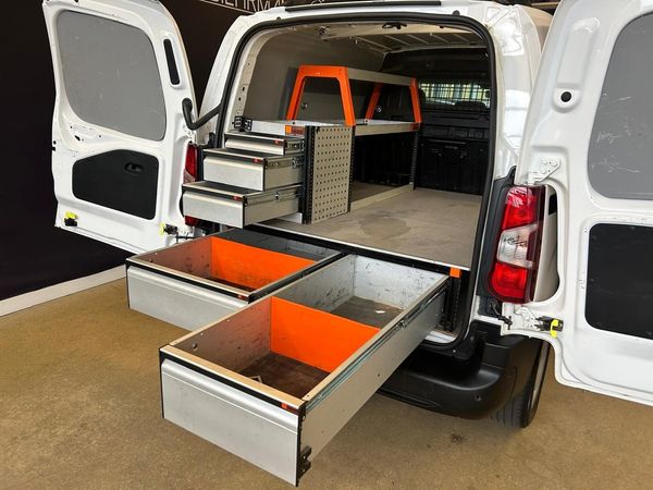 Peugeot Partner Automat Skåp 1.5 HDi 130 /3-Sits/WORKSYSTEM INREDNIG - 2020