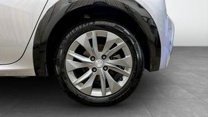 Peugeot 208 bild 6
