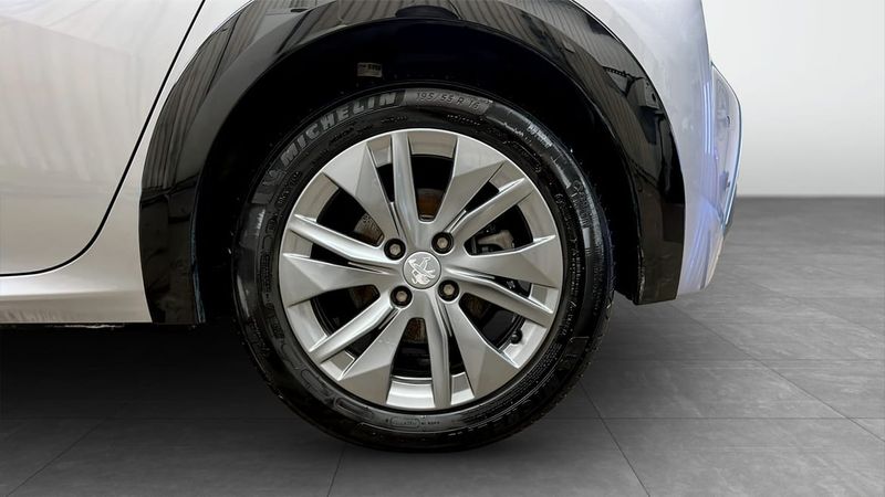 Peugeot 208 bild 6