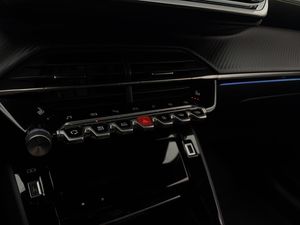 Peugeot e-208 bild 23
