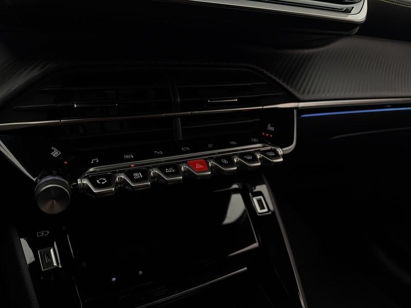 Peugeot e-208 bild 23