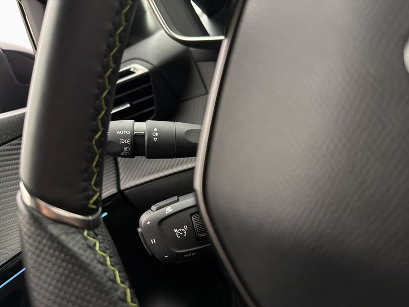 Peugeot e-208 bild 18