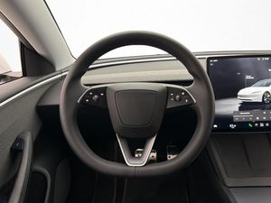 Tesla Model 3 bild 18