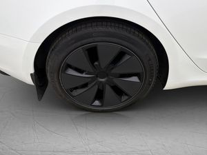 Tesla Model 3 bild 35
