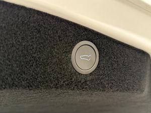 Tesla Model 3 bild 30