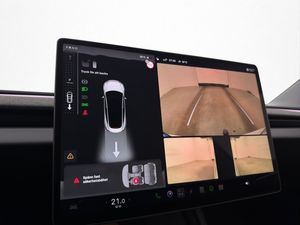 Tesla Model 3 bild 21