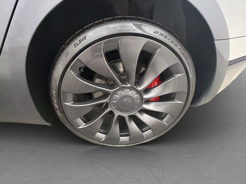 Tesla Model 3 bild 30