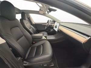 Tesla Model 3 bild 13
