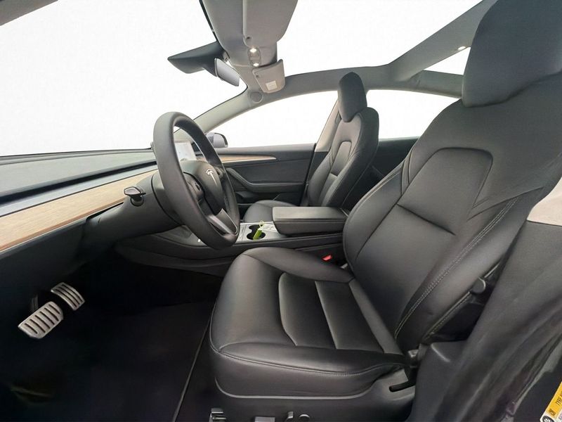 Tesla Model 3 bild 10