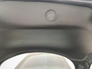 Tesla Model 3 bild 26