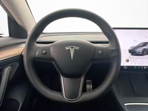 Tesla Model 3 bild 12