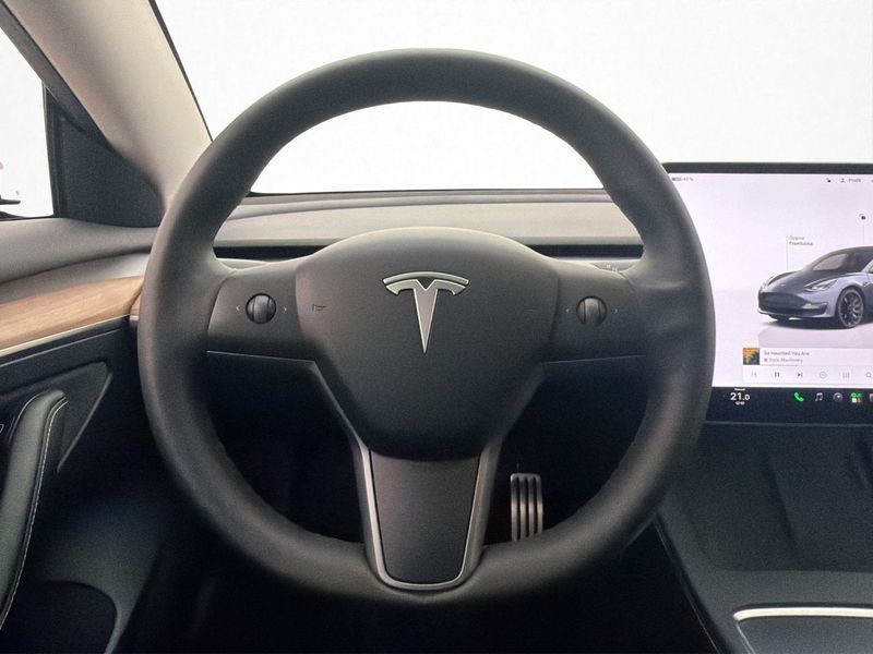 Tesla Model 3 bild 12