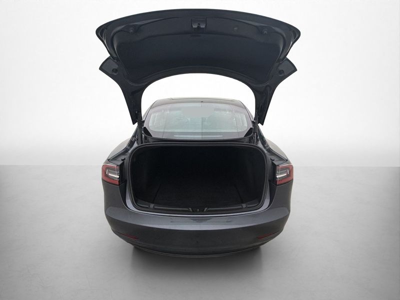 Tesla Model 3 bild 27