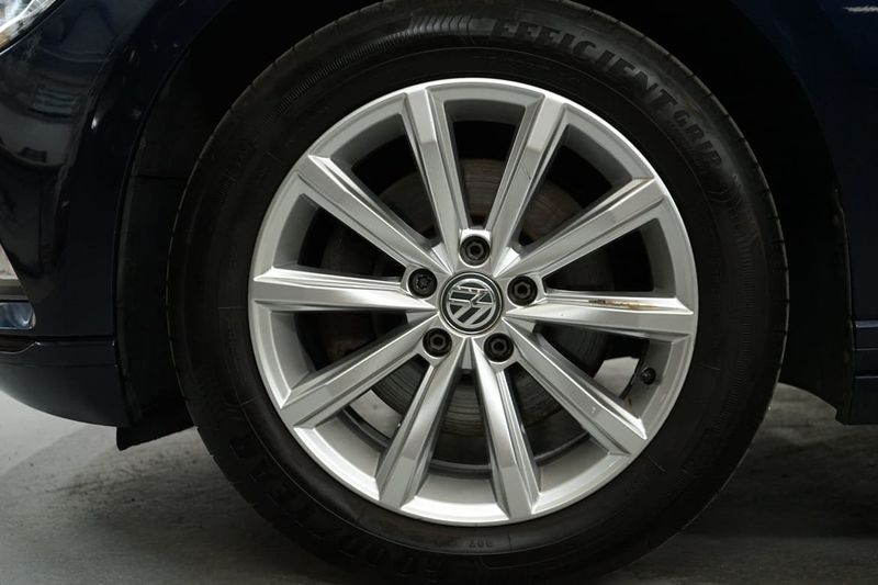 Volkswagen Passat bild 15