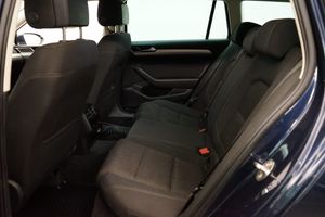 Volkswagen Passat bild 6