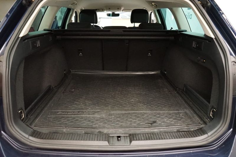 Volkswagen Passat bild 7