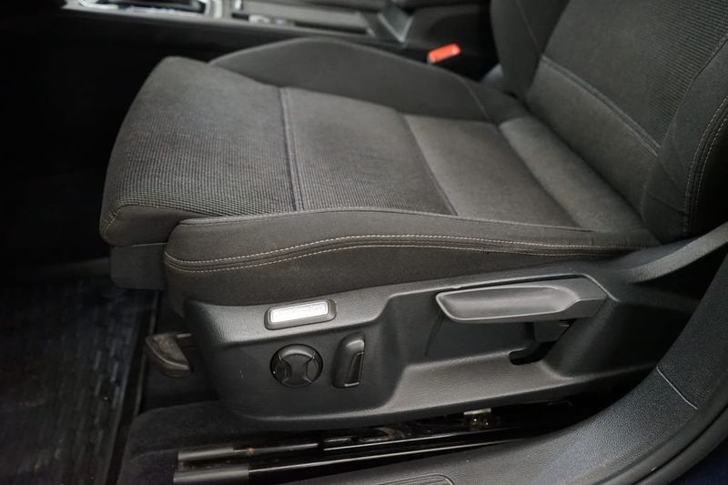 Volkswagen Passat bild 9