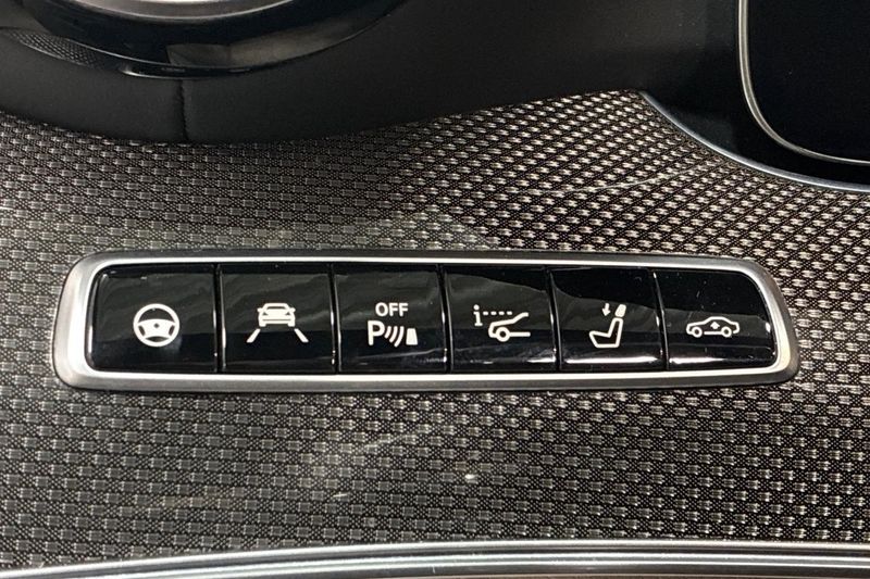 Mercedes E63 AMG bild 23