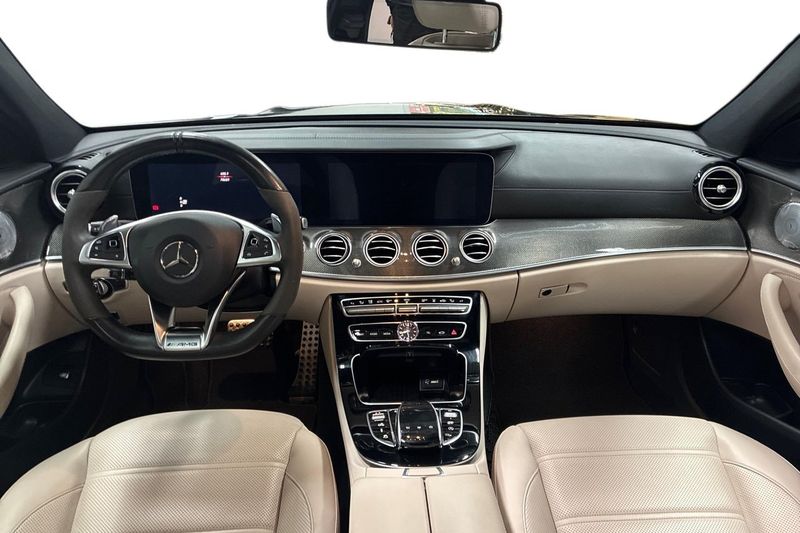 Mercedes E63 AMG bild 12