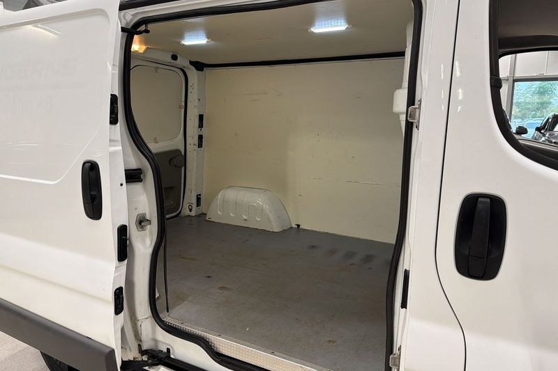 Renault Trafic bild 14