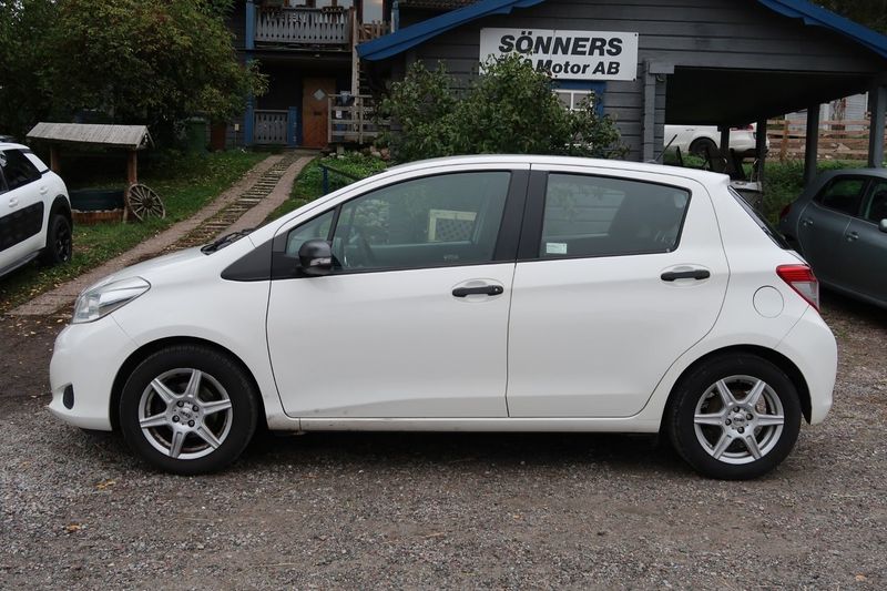 Toyota Yaris bild 3