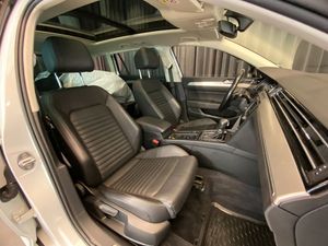 Volkswagen Passat bild 8