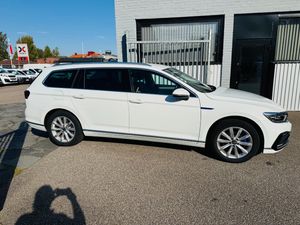 Volkswagen Passat bild 10