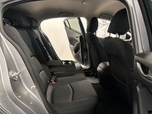Mazda 3 bild 6