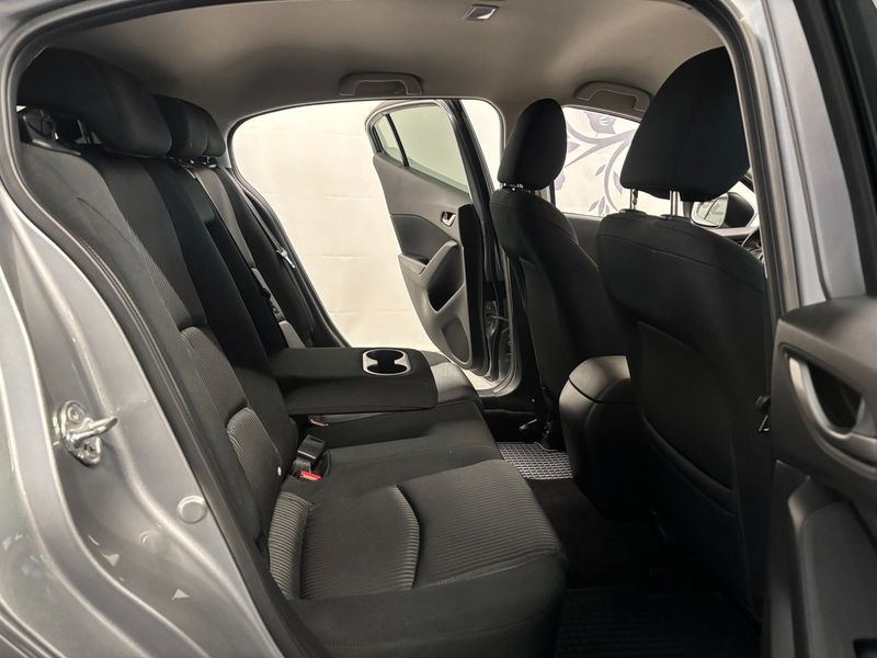 Mazda 3 bild 6