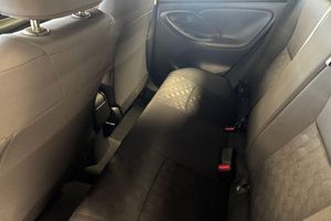 Toyota Yaris bild 13