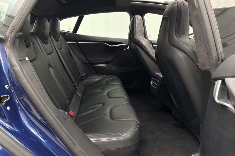 Tesla Model S bild 7