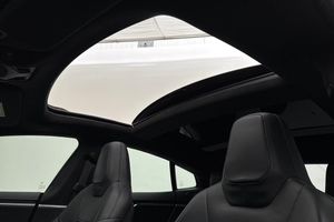 Tesla Model S bild 15