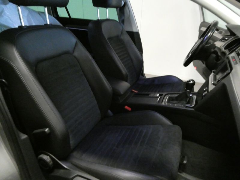 Volkswagen Passat bild 17