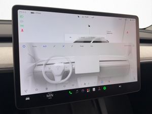 Tesla Model Y bild 22