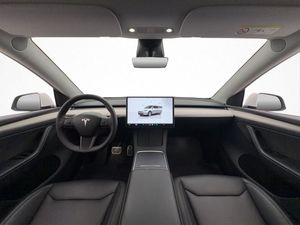 Tesla Model Y bild 15