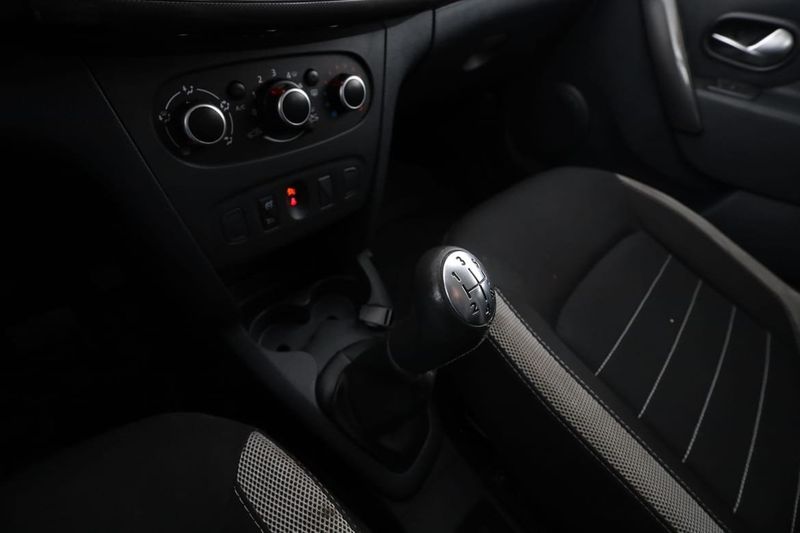 Dacia Logan bild 24