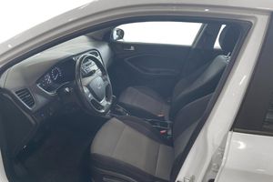 Hyundai i20 bild 13