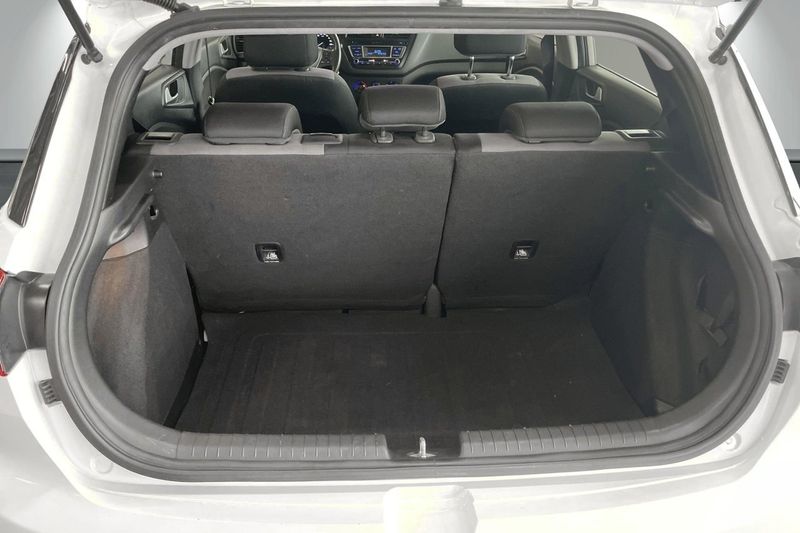 Hyundai i20 bild 17