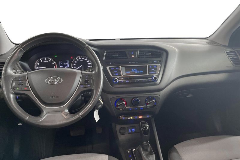 Hyundai i20 bild 11
