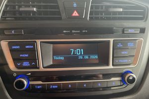 Hyundai i20 bild 21