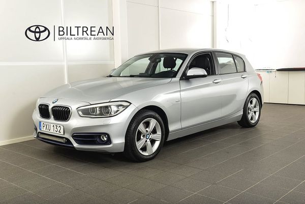 BMW 118 d xDrive 5-dörrars Sport line Dragkrok Vinterhjul 150hk - 2016