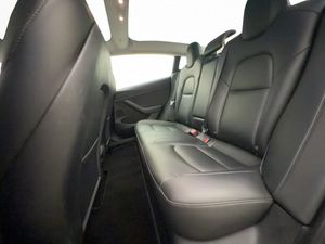 Tesla Model 3 bild 15