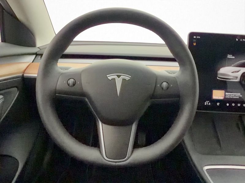 Tesla Model 3 bild 17