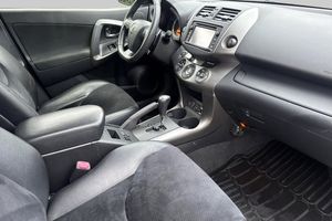 Toyota RAV4 bild 13
