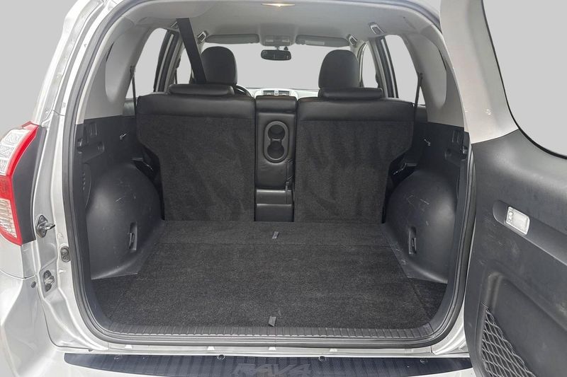 Toyota RAV4 bild 6