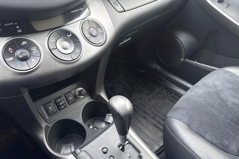 Toyota RAV4 bild 16